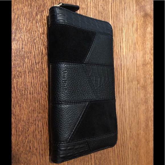 Vera Bradley Handbags - VERA BRADLEY WALLET LEATHER/SUEDE BLACK NWT!